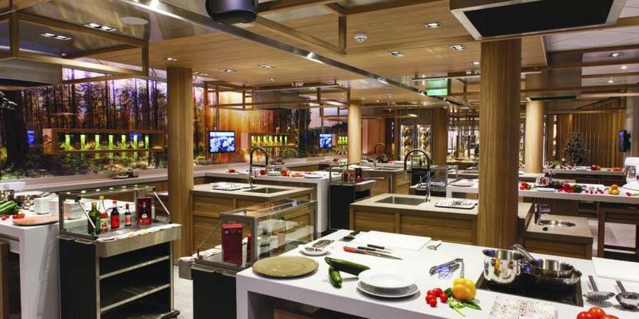FOOD LAB