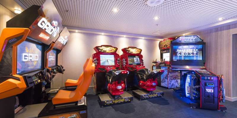 VIDEO GAMES ARCADE