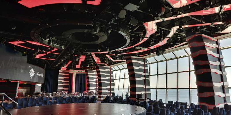 360°旋轉木馬劇院