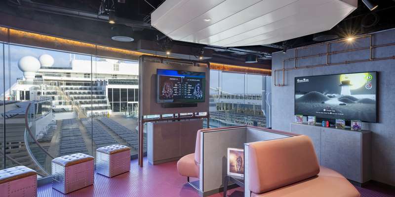 JUNIORS CLUB (7-11 years)