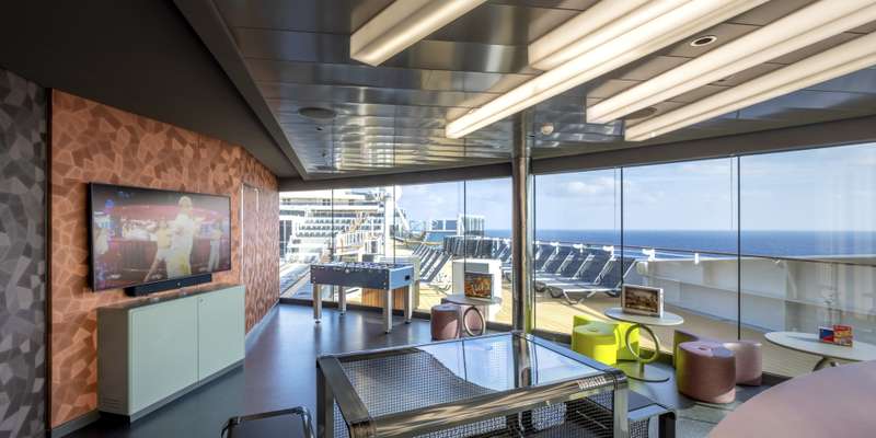 TEENS CLUB(15-17 years)