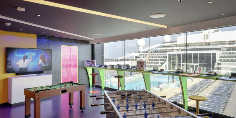 YOUNG CLUB(12-14 years)