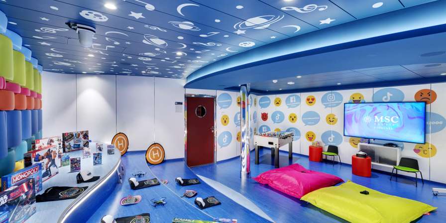 WEB CREATOR ROOM