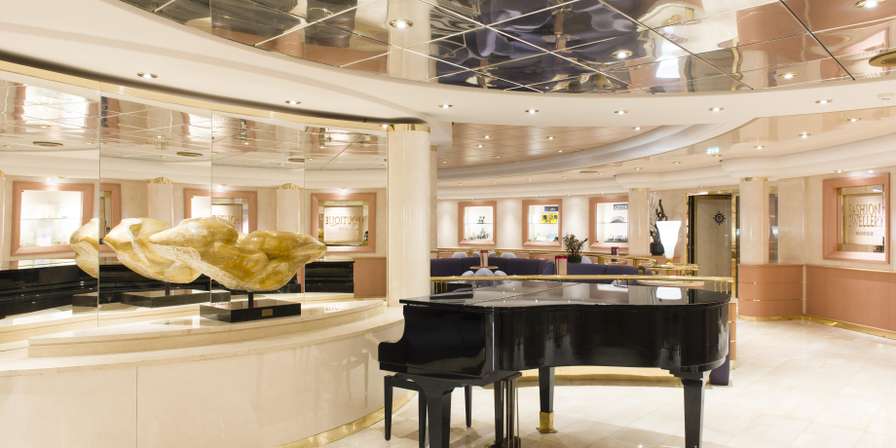 THE BEVERLY HILLS BAR