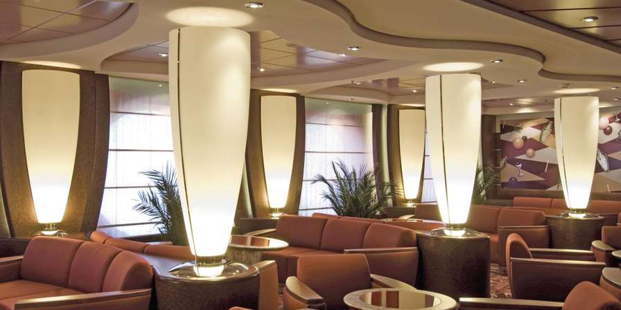 THE SHAKER LOUNGE