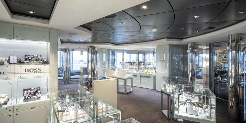 WATCHES & SUNGLASSES