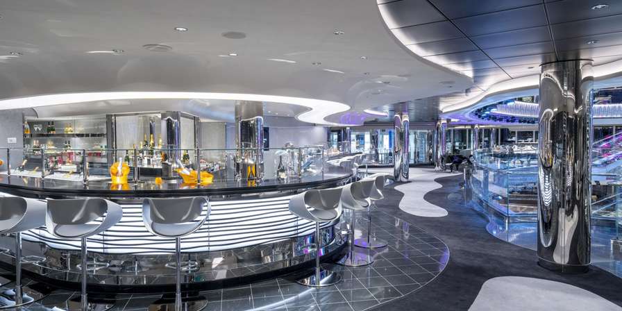CHAMPAGNE & WINE BAR