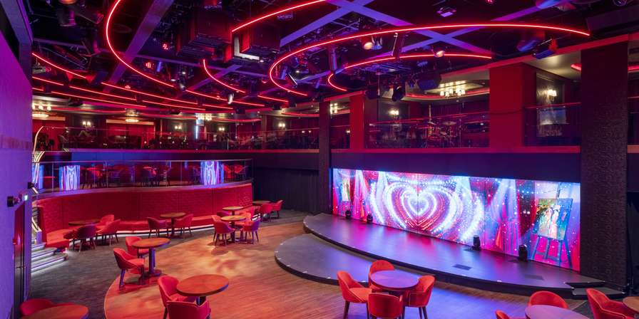 LE CABARET ROUGE