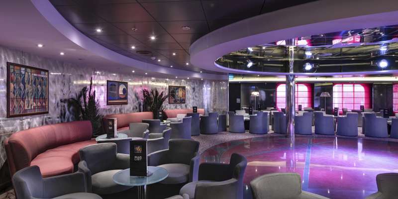 SINFONIA 酒廊和圖書館