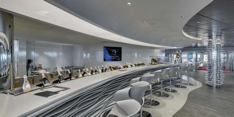 CHAMPAGNE BAR