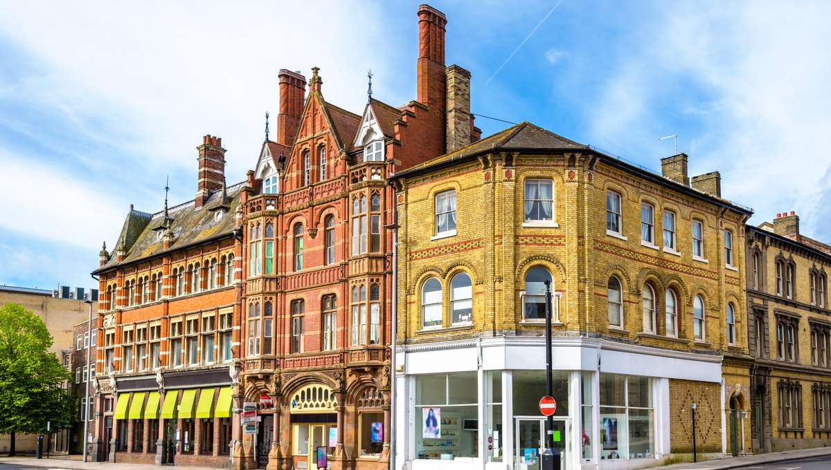 8-Day Southern Europe and UK Tour Cruise on the SKY PRINCESS