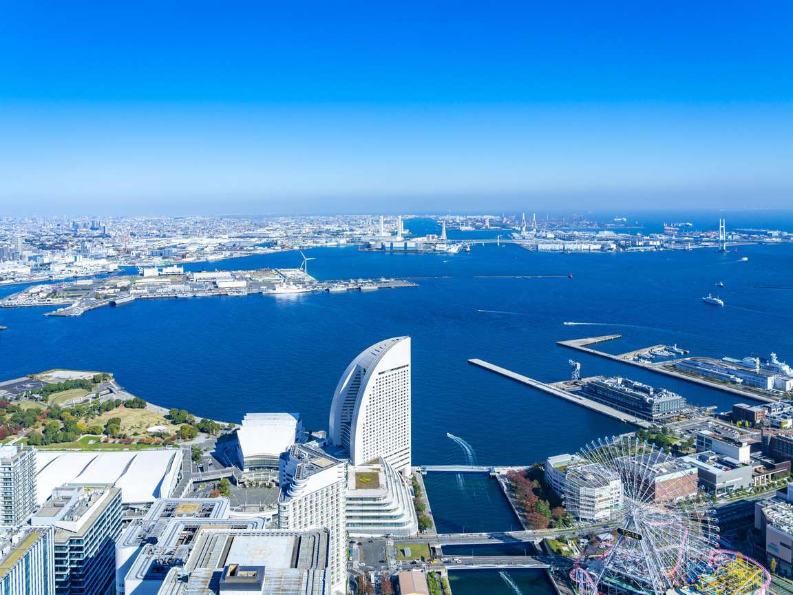 搭乘“钻石公主号”邮轮，开启为期12天的日本西部和韩国春季之旅。