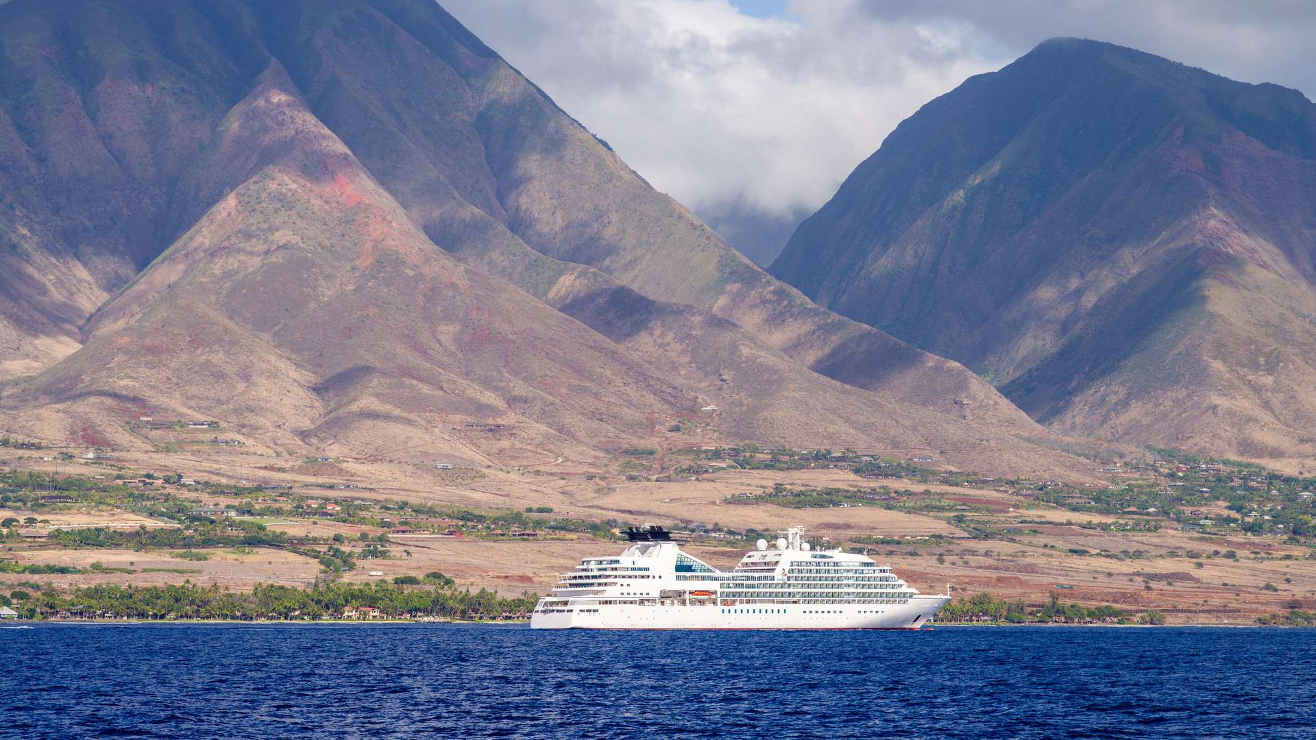 35-Day Oceania and Hawaiian Islands Cruise aboard CORAL PRINCESS