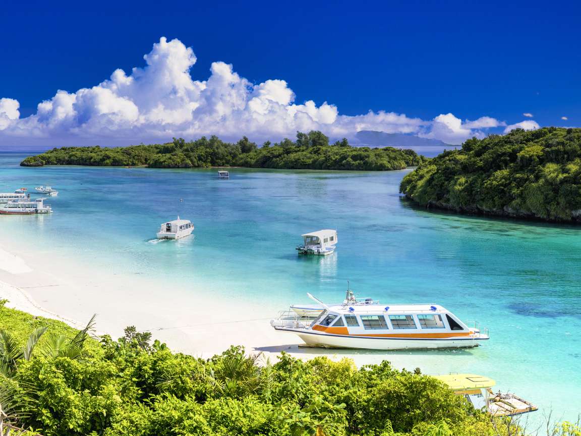 10-Day Tropical Resort Cruise to Okinawa and Taiwan on the Diamond Princess