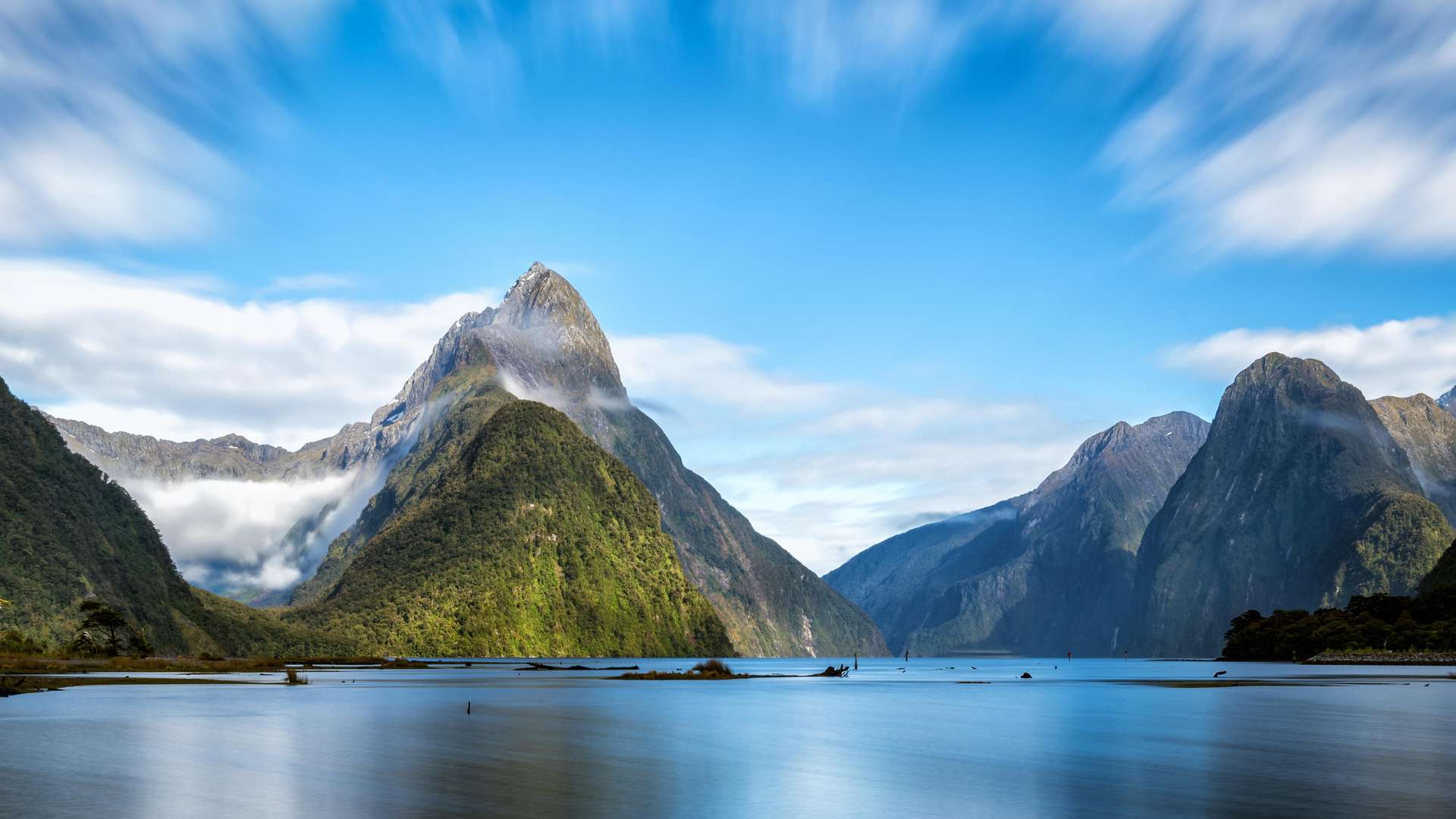 14-Day Cruise Around New Zealand and Australia on the DISCOVERY PRINCESS
